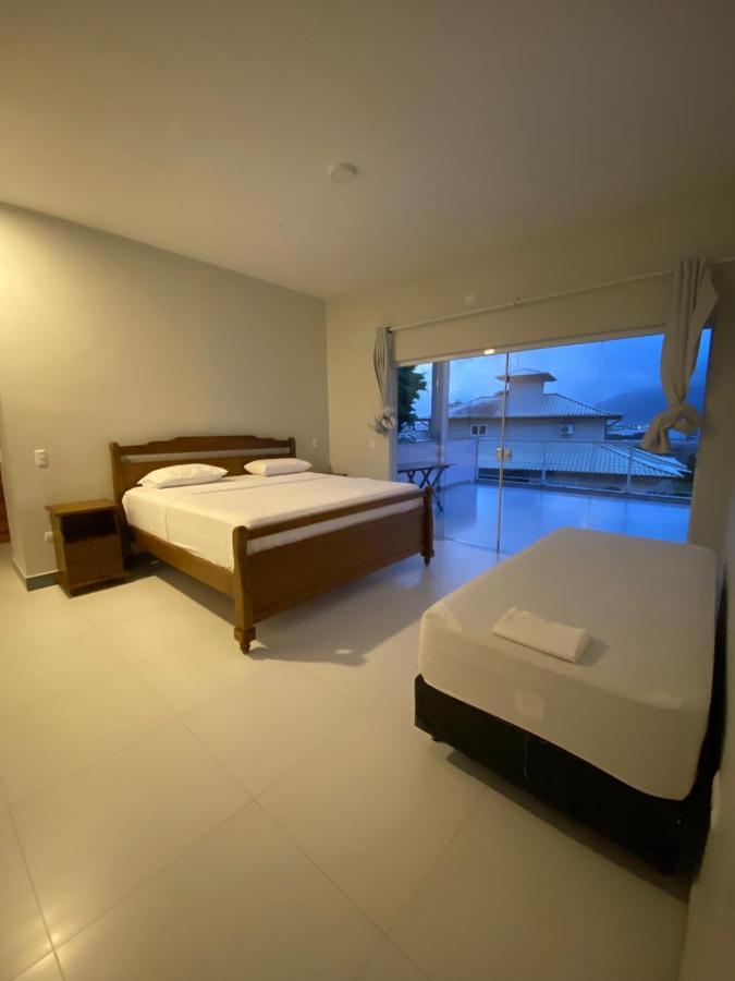 Casa Mani Bed and Breakfast Ubatuba Eksteriør billede